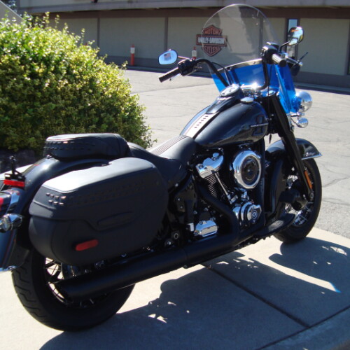 2026 Harley-Davidson® Heritage Classic Midnight Ember w/Laced Wheels thumb 0