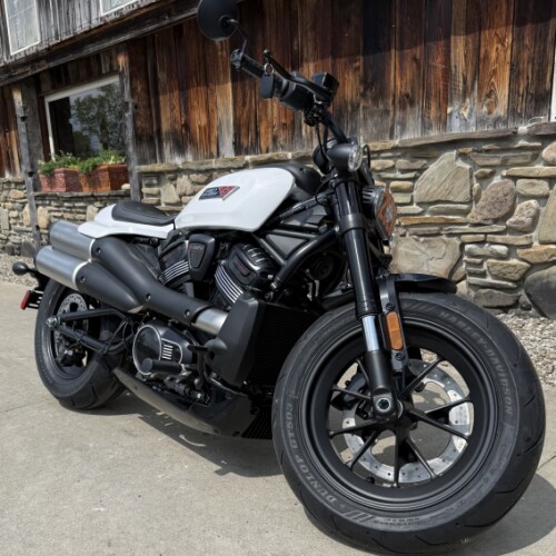 2026 Harley-Davidson® Sportster® S White Onyx Pearl Black Trim thumb 1
