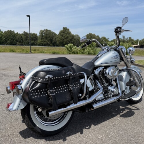 2011 Harley-Davidson® Heritage Softail® Classic Brilliant Silver thumb 1