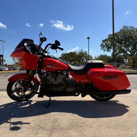 FLTRX 2026 Road Glide® thumb 0