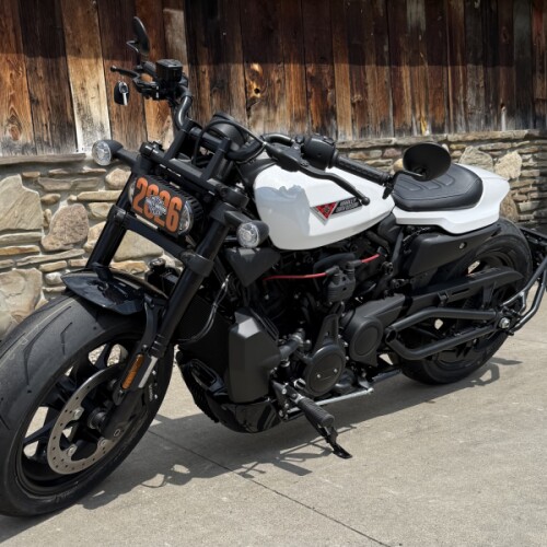 2026 Harley-Davidson® Sportster® S White Onyx Pearl Black Trim thumb 2