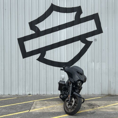 2023 Harley-Davidson® Street Glide® ST Vivid Black thumb 3