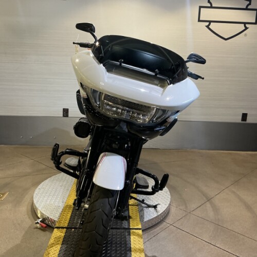 FLTRX 2024 Road Glide® thumb 2