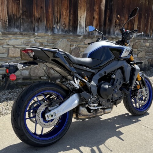 2026 Yamaha MT-09 SP Liquid Metal/Raven thumb 2