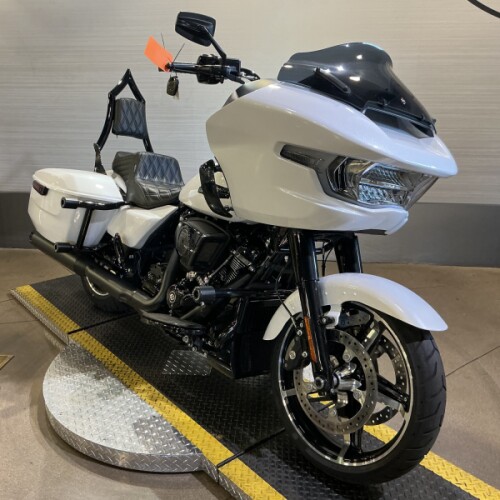 FLTRX 2024 Road Glide® thumb 3