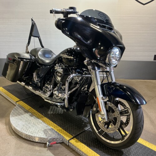 FLHX 2019 Street Glide® thumb 3