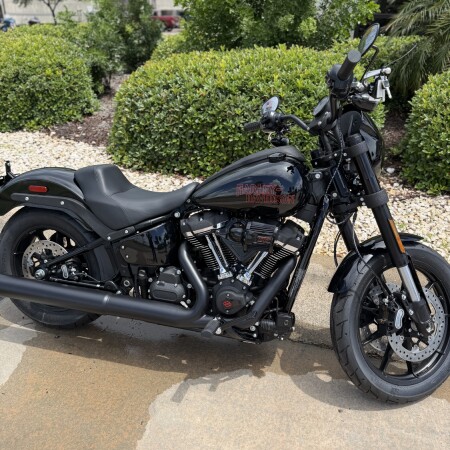 2026 Harley-Davidson® Low Rider® S Vivid Black Black Trim thumb 2