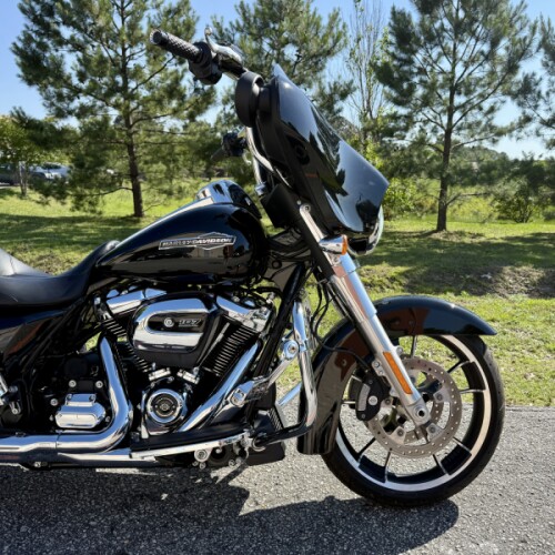2022 Harley-Davidson® Street Glide® FLHX  thumb 1
