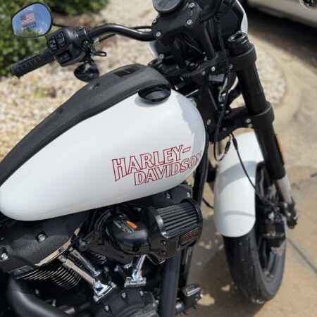 2026 Harley-Davidson® Low Rider® S White Onyx Pearl Black Trim thumb 2