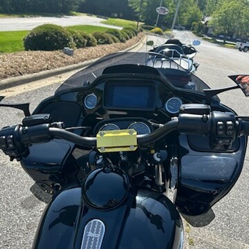 2018 Harley-Davidson® Road Glide® Special Vivid Black thumb 1