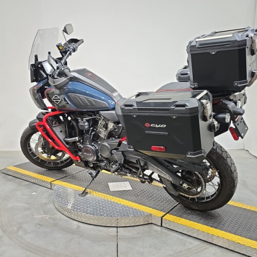 RA1250SE 2025 CVO™ Pan America® thumb 0