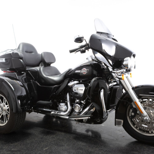 2023 Harley-Davidson® Tri Glide® Ultra  thumb 3