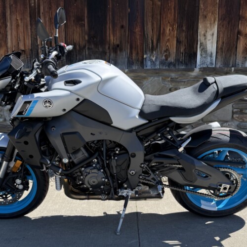 2026 Yamaha MT-10 Ice Storm thumb 3