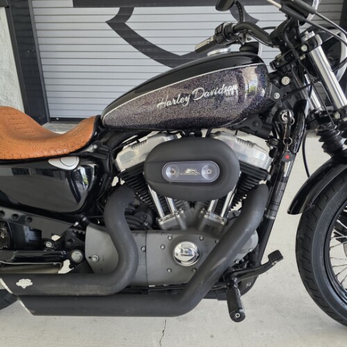 2008 Harley-Davidson® 1200 Custom METALLIC BLACK CUSTOM PAINT thumb 0