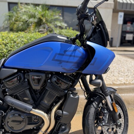 2026 Harley-Davidson® Pan America® 1250 ST Aurora Blue Denim Black Trim thumb 3