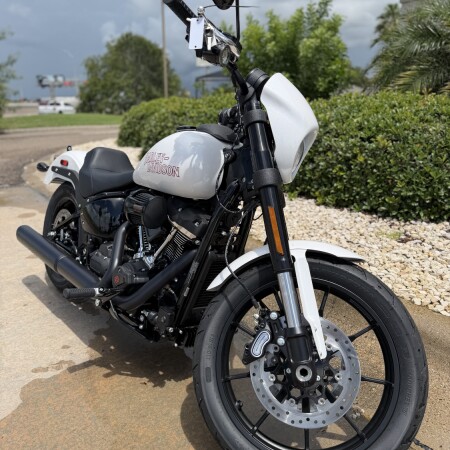 2026 Harley-Davidson® Low Rider® S White Onyx Pearl Black Trim thumb 1