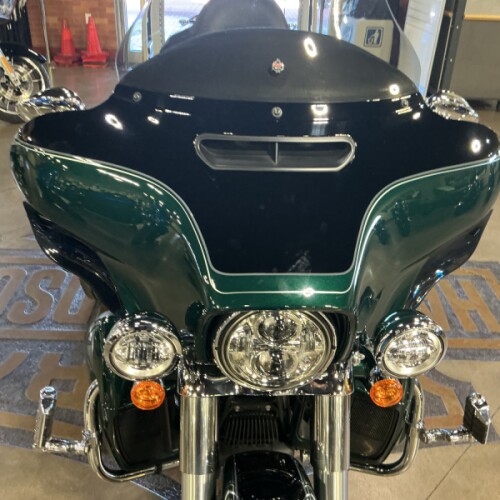 FLHTCUTG 2024 Tri Glide™ Ultra thumb 1