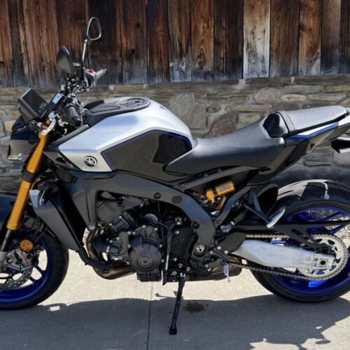 2026 Yamaha MT-09 SP Liquid Metal/Raven thumb 0
