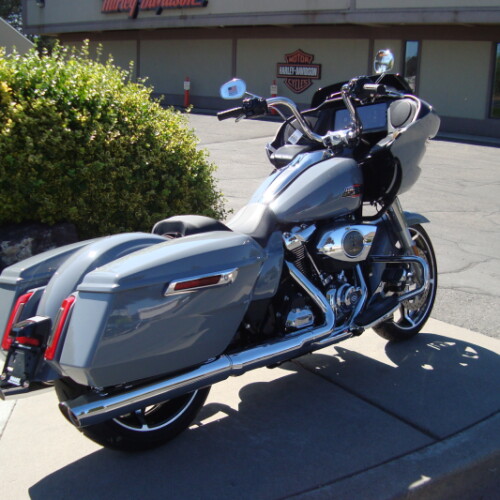 2026 Harley-Davidson® Road Glide® Dark Billiard Gray Chrome Trim thumb 0