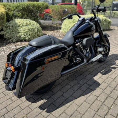 Road King Special , Black on Black, Last one we will get new  thumb 3