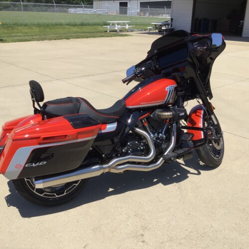 FLHXSE 2024 CVO™ Street Glide® thumb 0