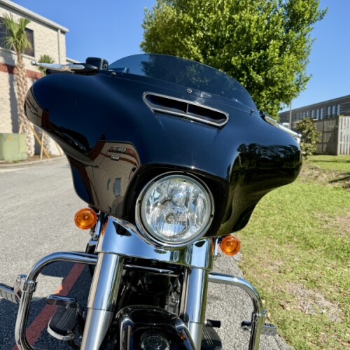 2022 Harley-Davidson® Street Glide® FLHX  thumb 3