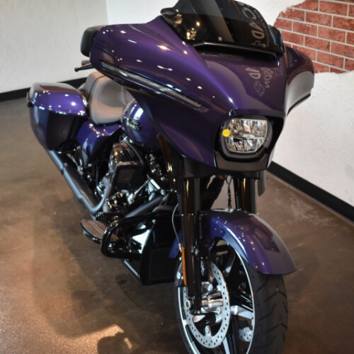 2026 Harley-Davidson® Street Glide® Purple Abyss Black Trim thumb 3