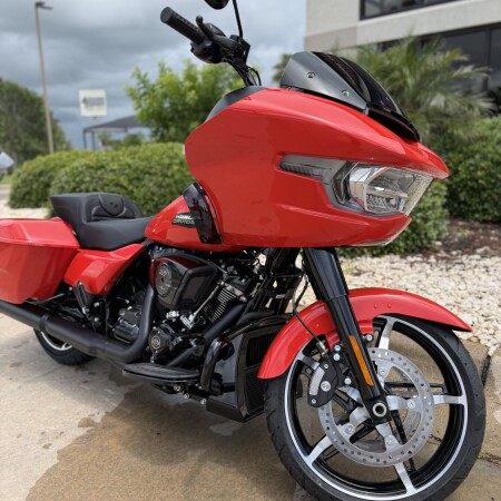 2026 Harley-Davidson® Road Glide® Blood Orange Black Trim thumb 2