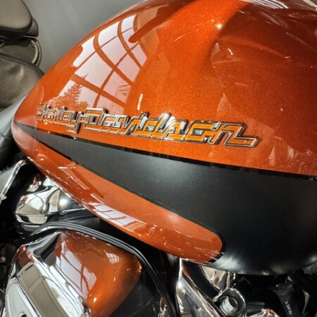 sale pending 2019 Harley-Davidson® Ultra Limited Scorched Orange/Black Denim thumb 2