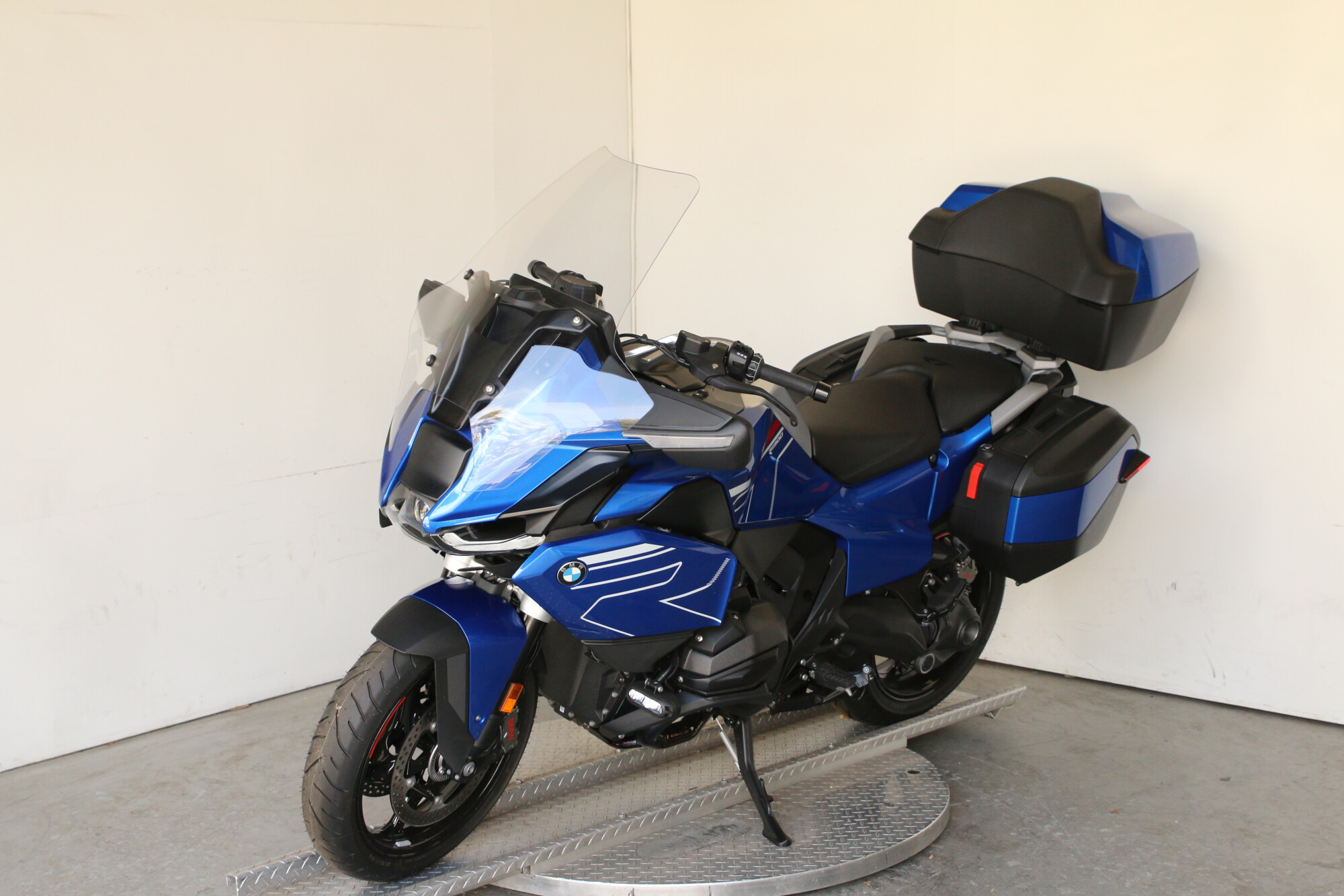 2026 BMW R 1300 RT, photo 9
