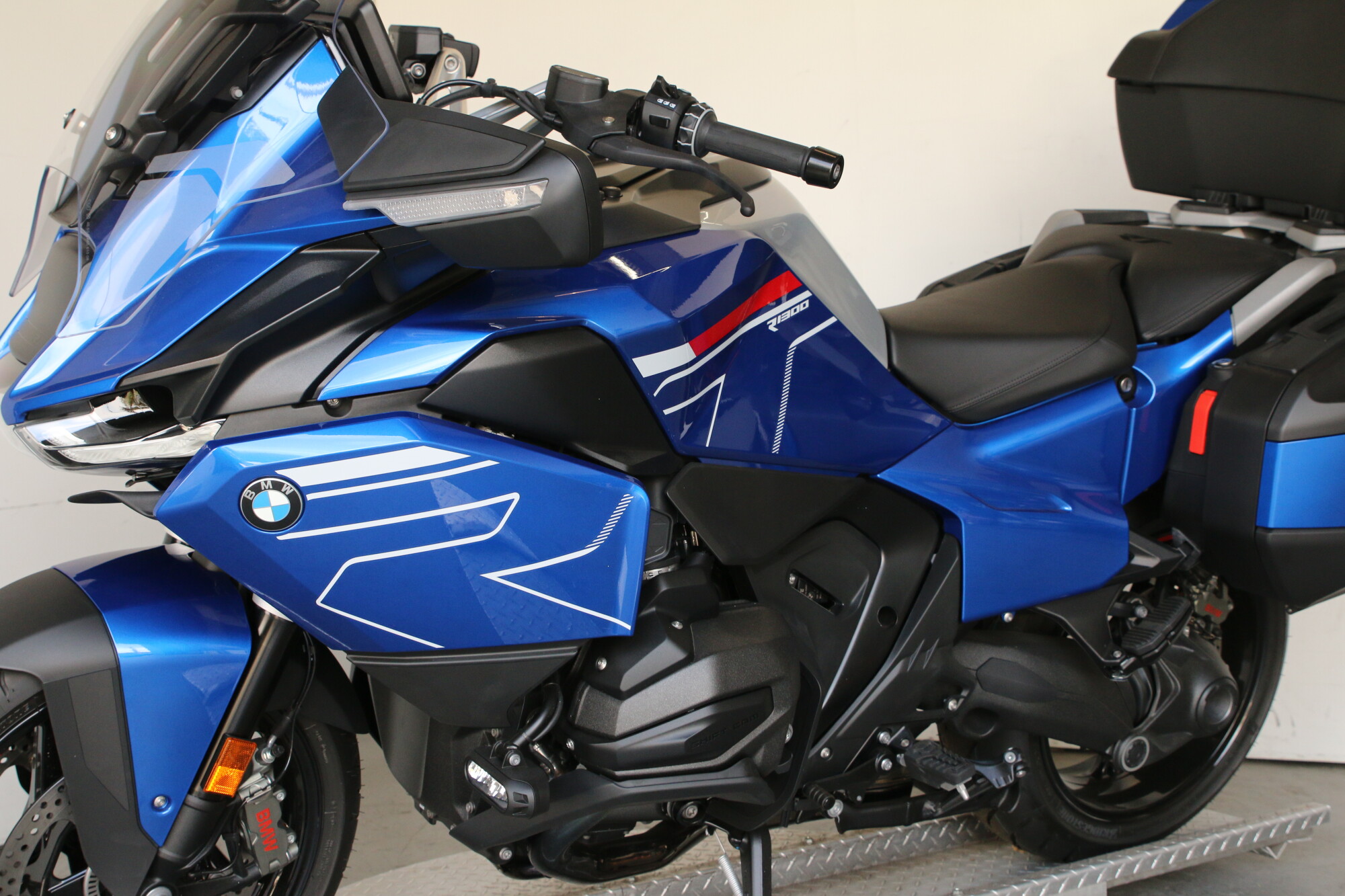 2026 BMW R 1300 RT, photo 22