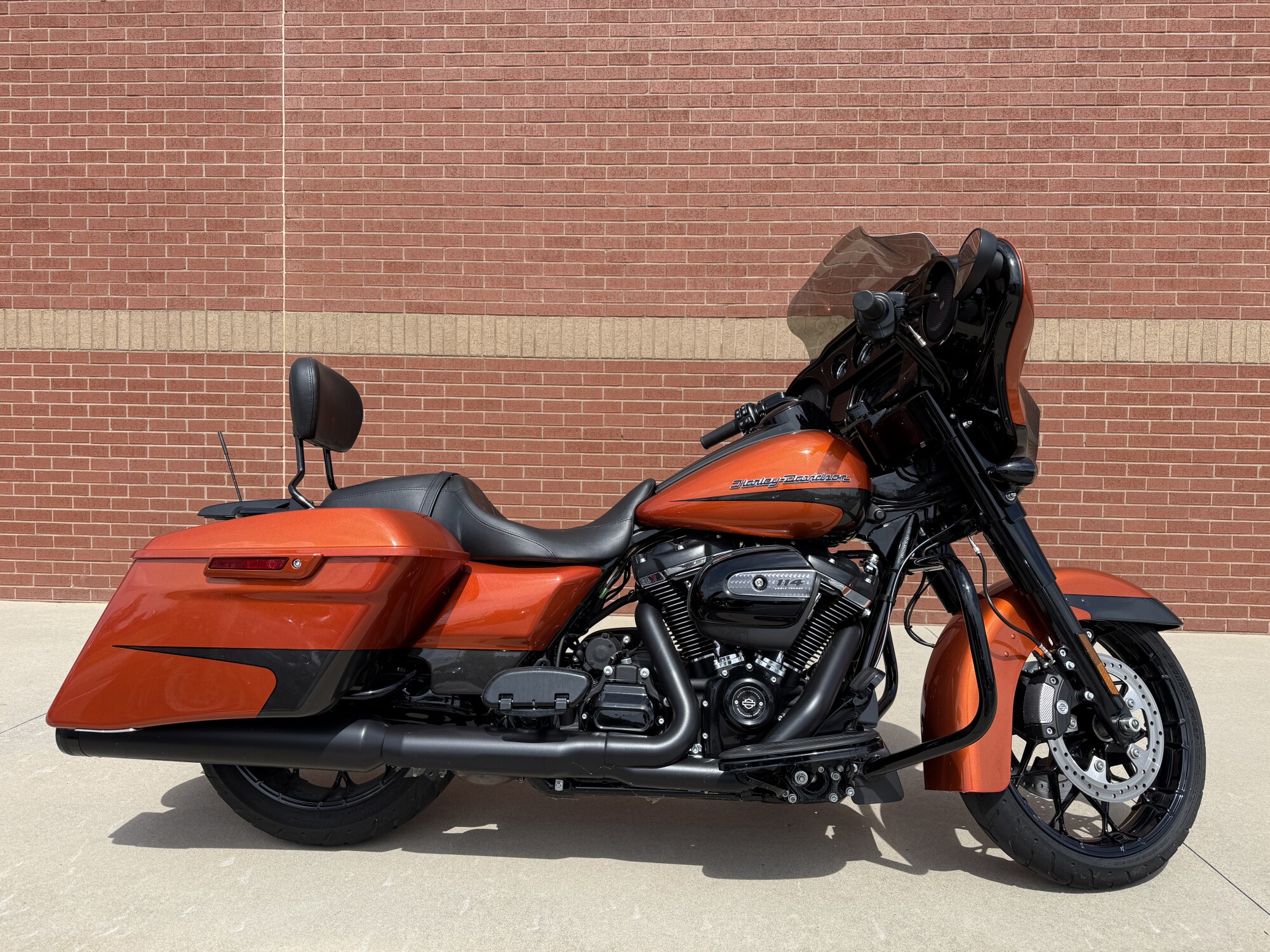 2020 Harley-Davidson® Street Glide® Special Scorched Orange/Silver Flux