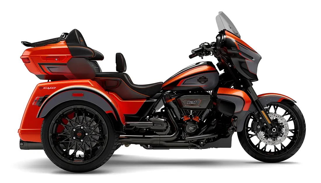 2026 Harley-Davidson® CVO Street Glide 3 Limited BRILLIANT RED
