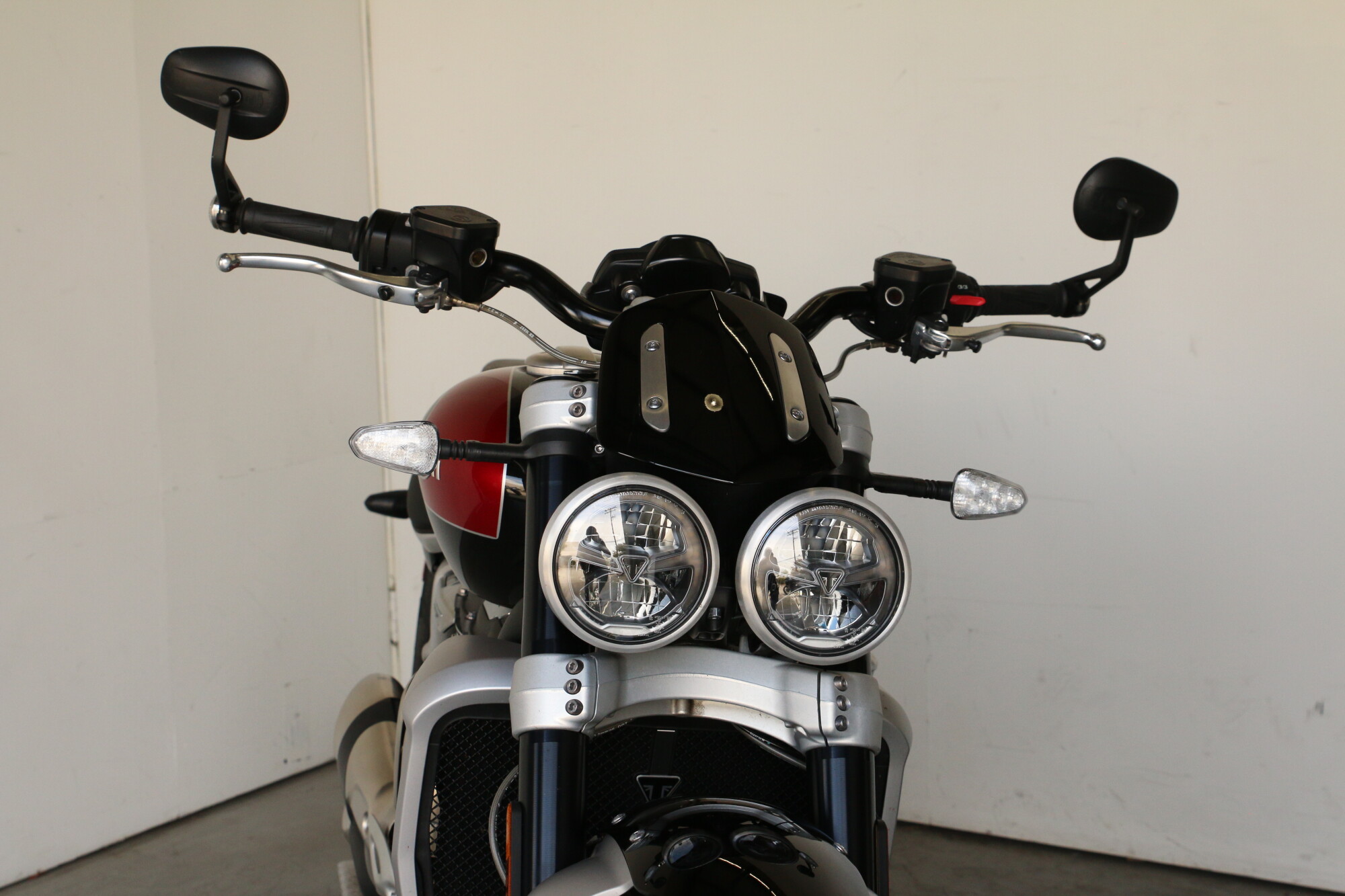 2024 Triumph Rocket 3 R, photo 11