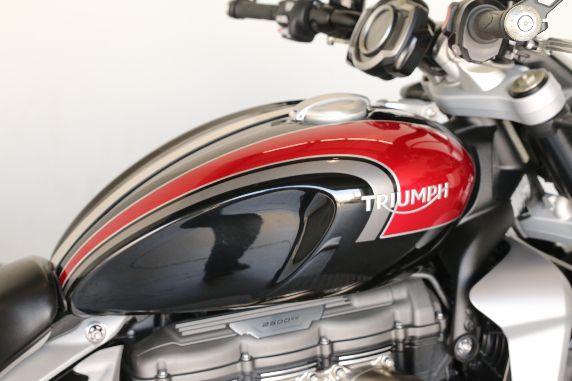 2024 Triumph Rocket 3 R, photo 12