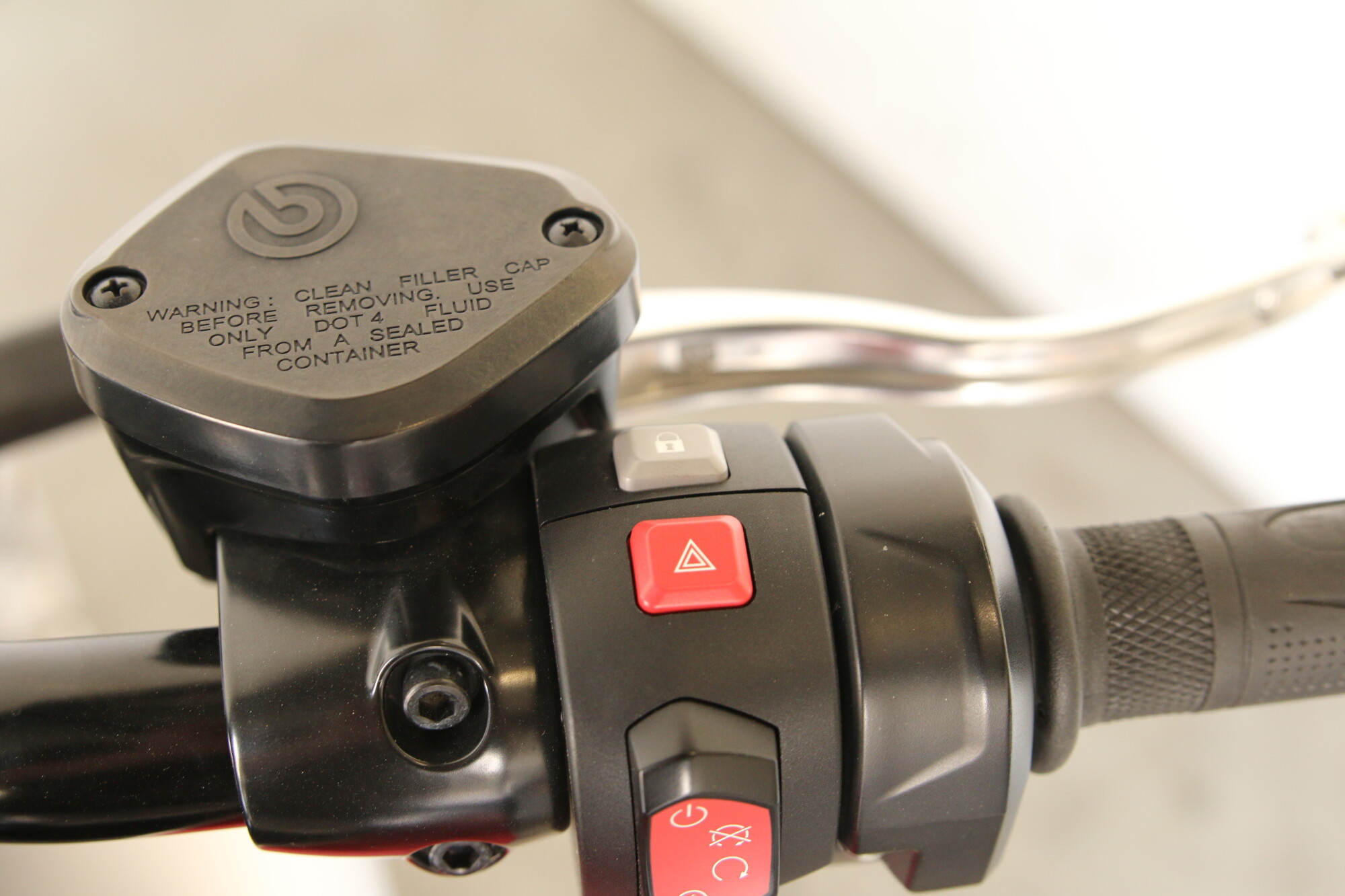 2024 Triumph Rocket 3 R, photo 29