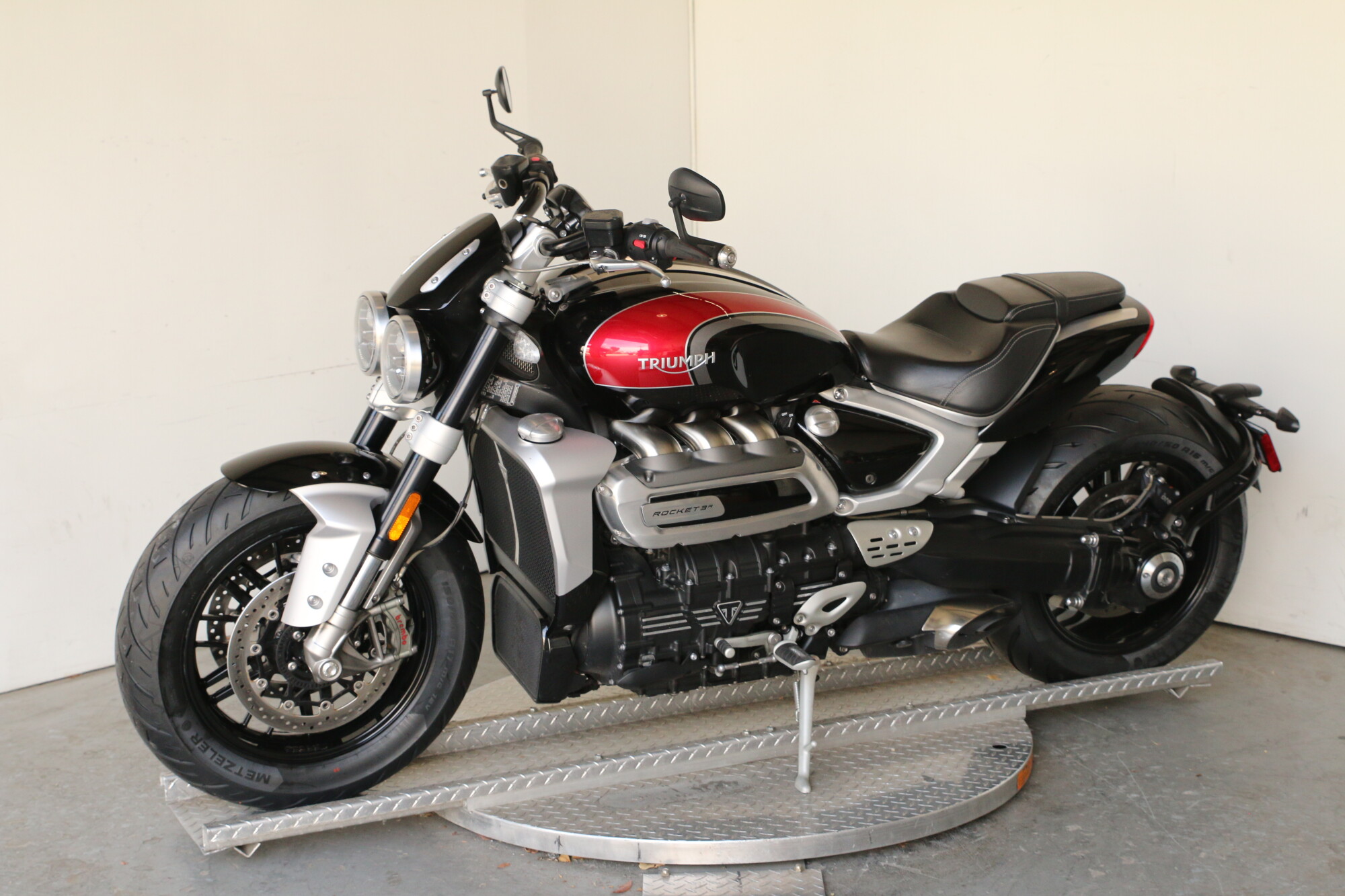 2024 Triumph Rocket 3 R, photo 8