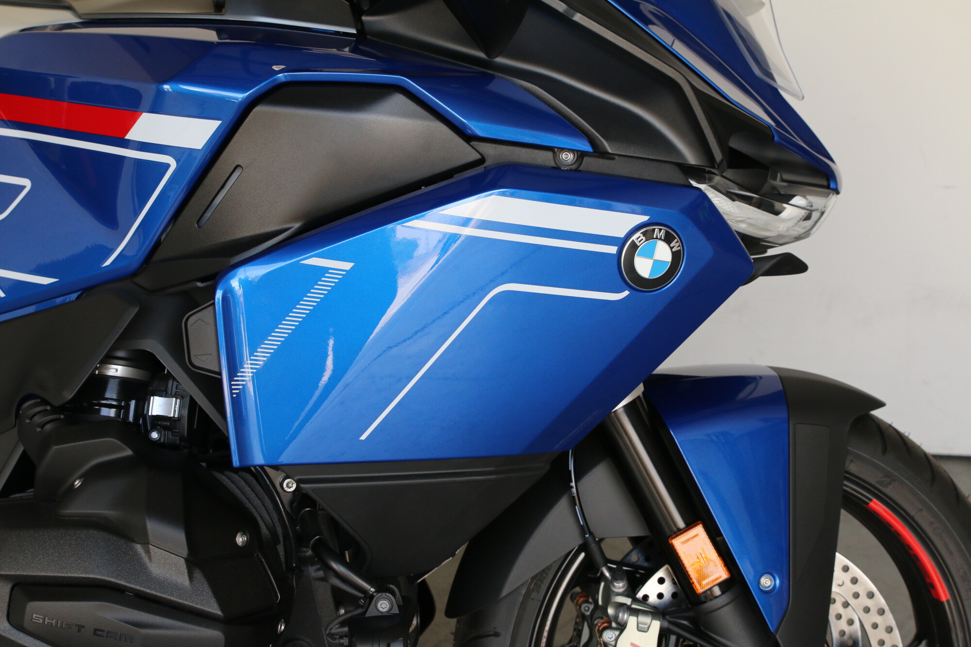 2026 BMW R 1300 RT, photo 12