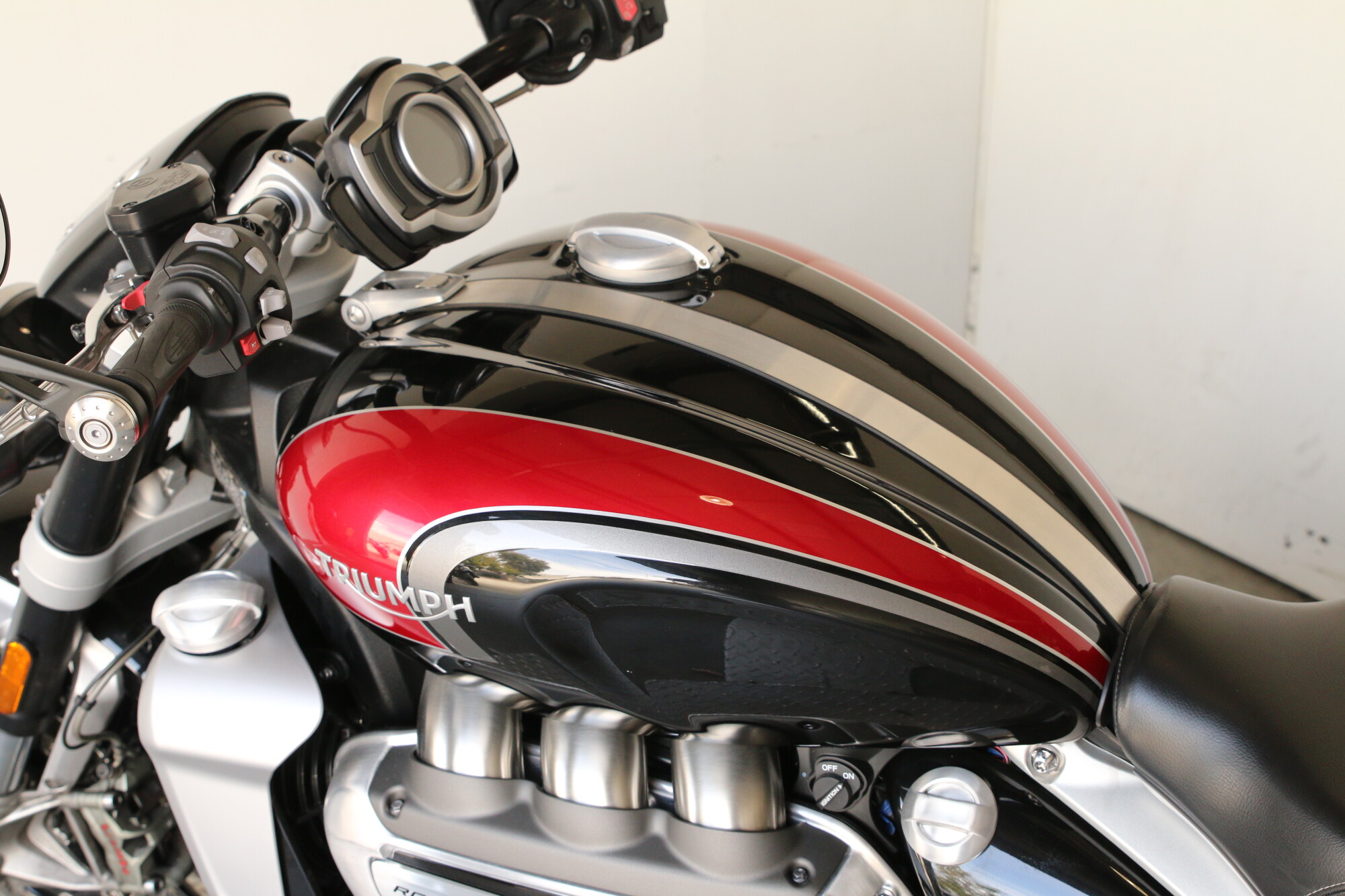 2024 Triumph Rocket 3 R, photo 25