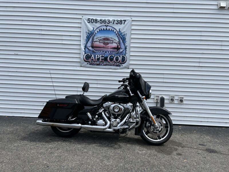 2010 Harley-Davidson® Street Glide® Vivid Black