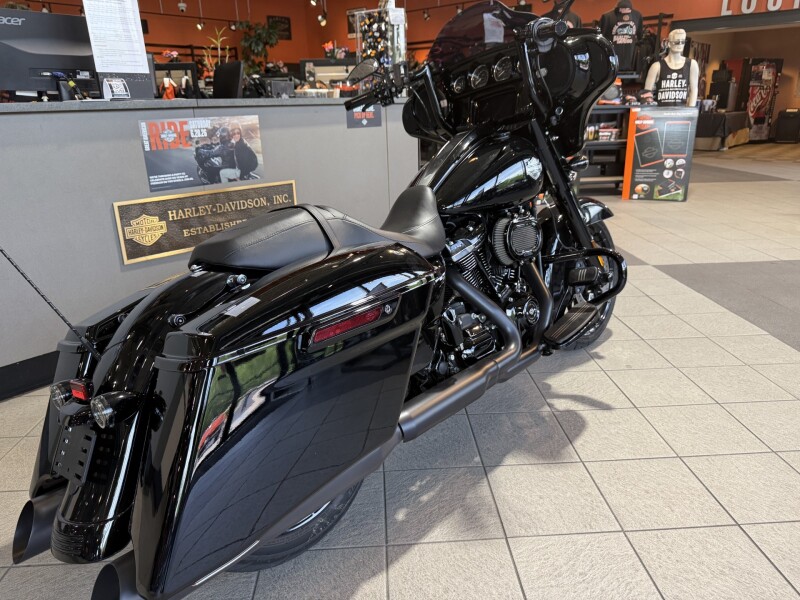 FLHXS 2021 Street Glide® Special