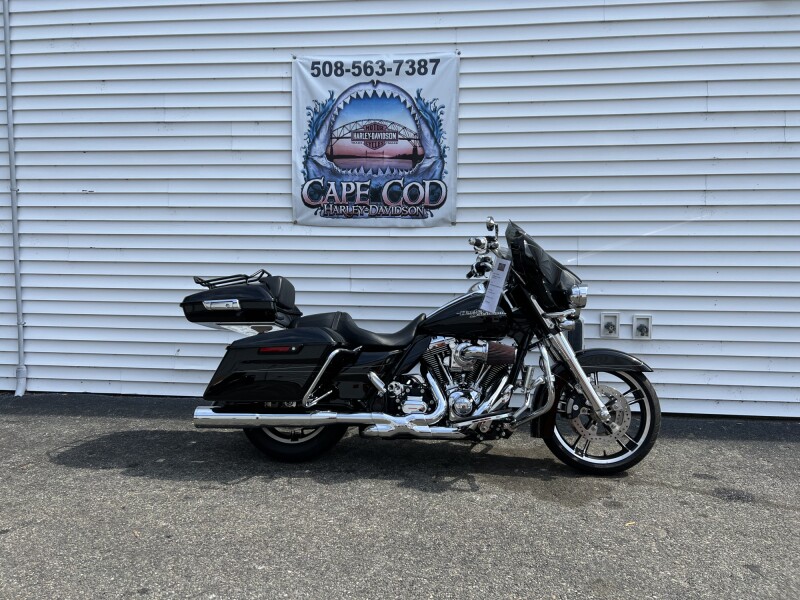 2015 Harley-Davidson® Street Glide® Special Vivid Black