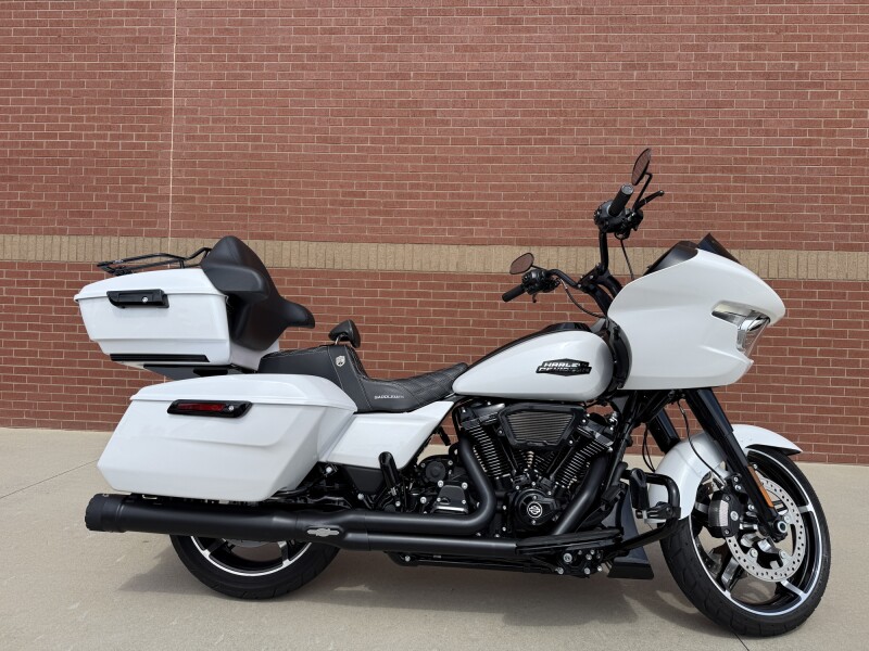 FLTRX 2025 Road Glide®
