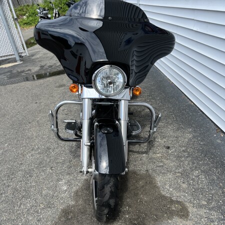 2010 Harley-Davidson® Street Glide® Vivid Black thumb 1