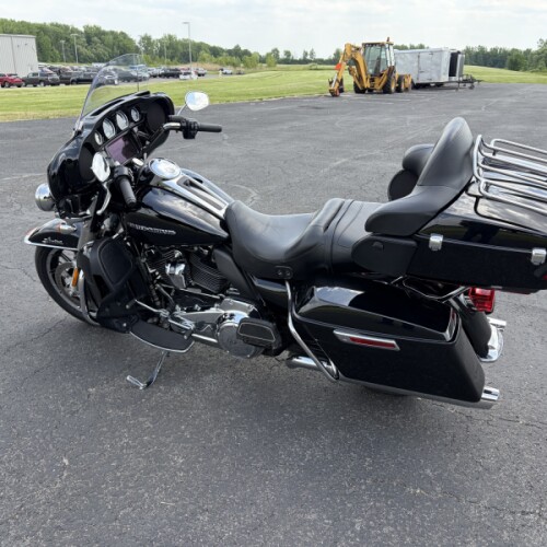 2019 Harley-Davidson® Ultra Limited Vivid Black thumb 0
