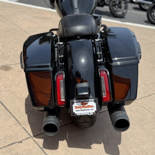 2024 Harley-Davidson® Road Glide® Vivid Black thumb 1