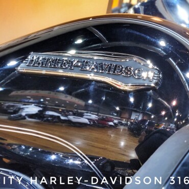 2014 Harley-Davidson® Electra Glide® Ultra Classic®, FLHTCU thumb 0