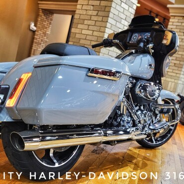 2024 Harley-Davidson® Street Glide®, FLHX thumb 1