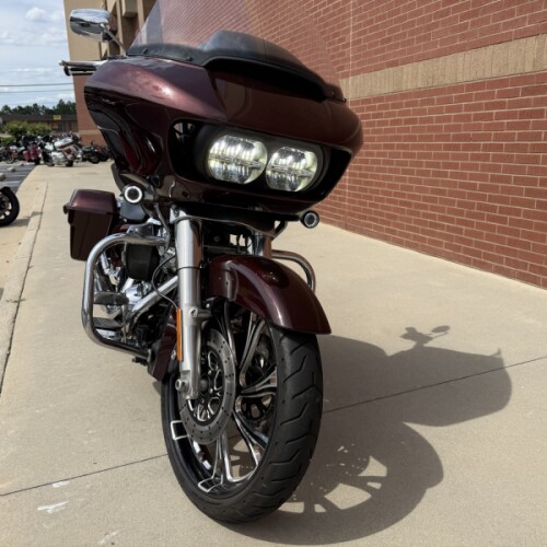 2019 Harley-Davidson® Road Glide® Twisted Cherry thumb 1