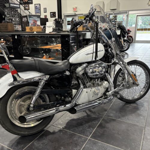 2005 Sportster 883 Custom thumb 1